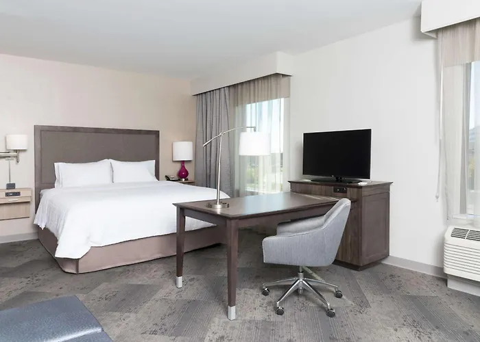 Hampton & By Hilton Chicago Il Hotel