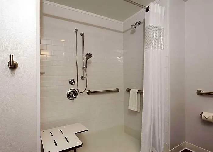 Hampton & By Hilton Chicago Il 3*